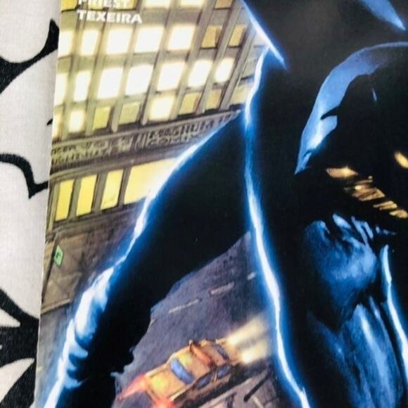 Black Panther #1. 1st App of Okoye Nakia Zuri & Dora Milaje - Picture 6 of 9